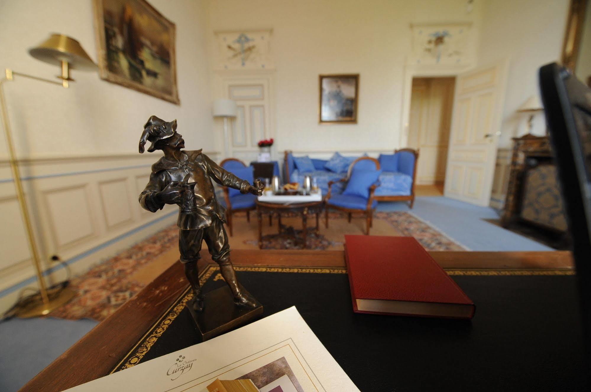 Chateau De Curzay Buitenkant foto