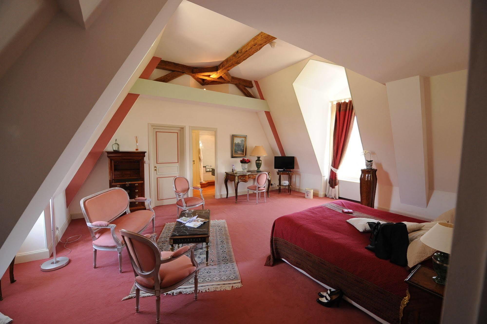 Chateau De Curzay Buitenkant foto
